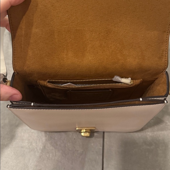 COACH Sutton Saddle Bag in Chalk NWOT purse leather - Picture 10 of 15